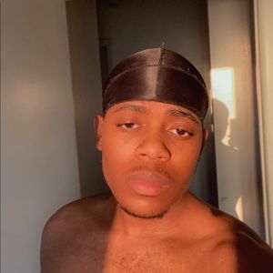 Meet your Posher, Devonte